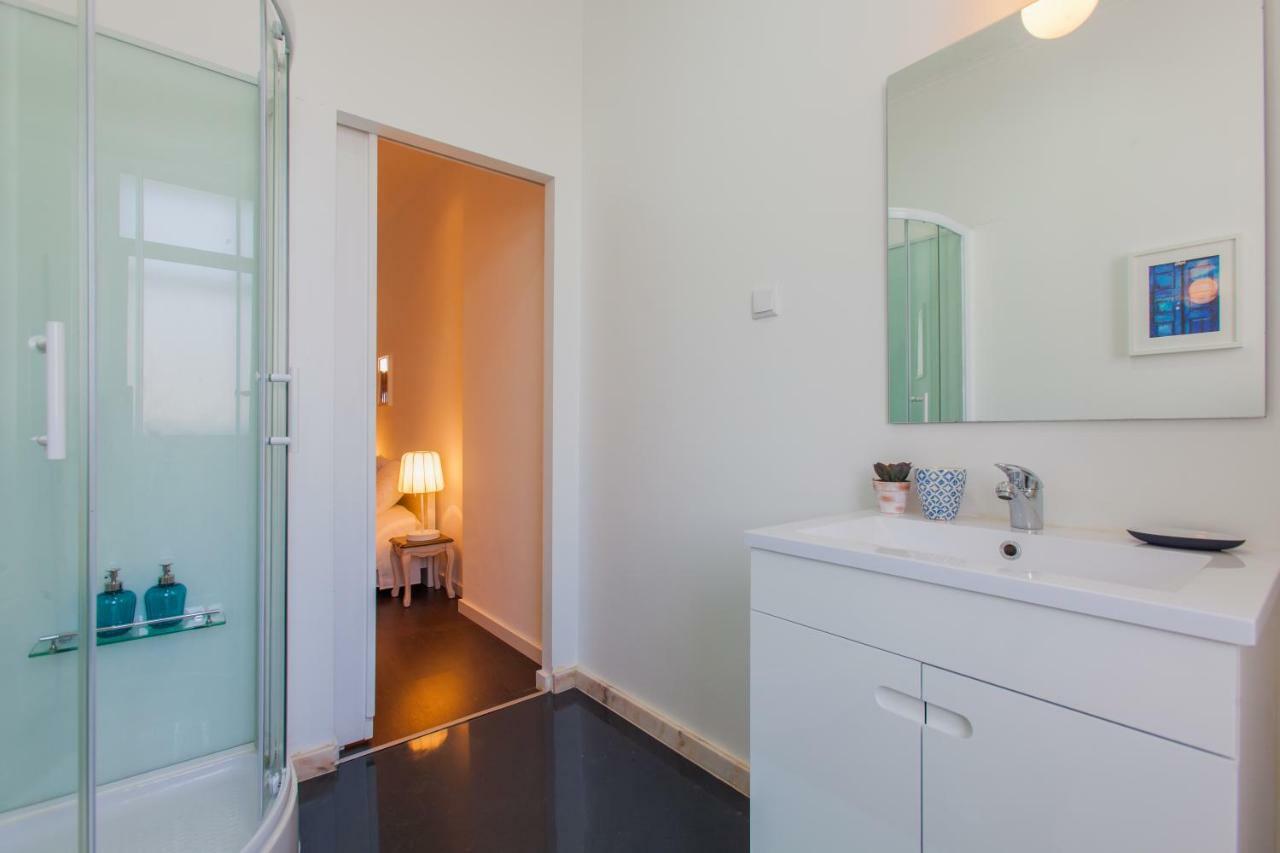 Typical Light Filled Graca Apt W Ac, By Timecooler Lisboa Exteriör bild