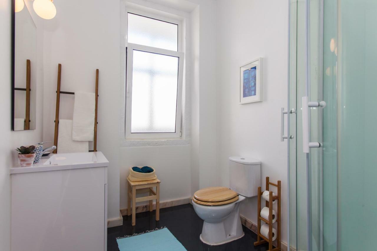Typical Light Filled Graca Apt W Ac, By Timecooler Lisboa Exteriör bild